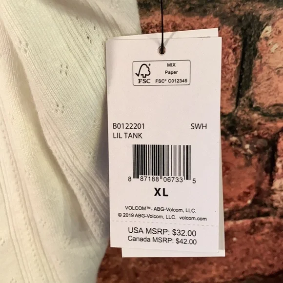 VolcomTank Size extra large NWT - Picture 3 of 6